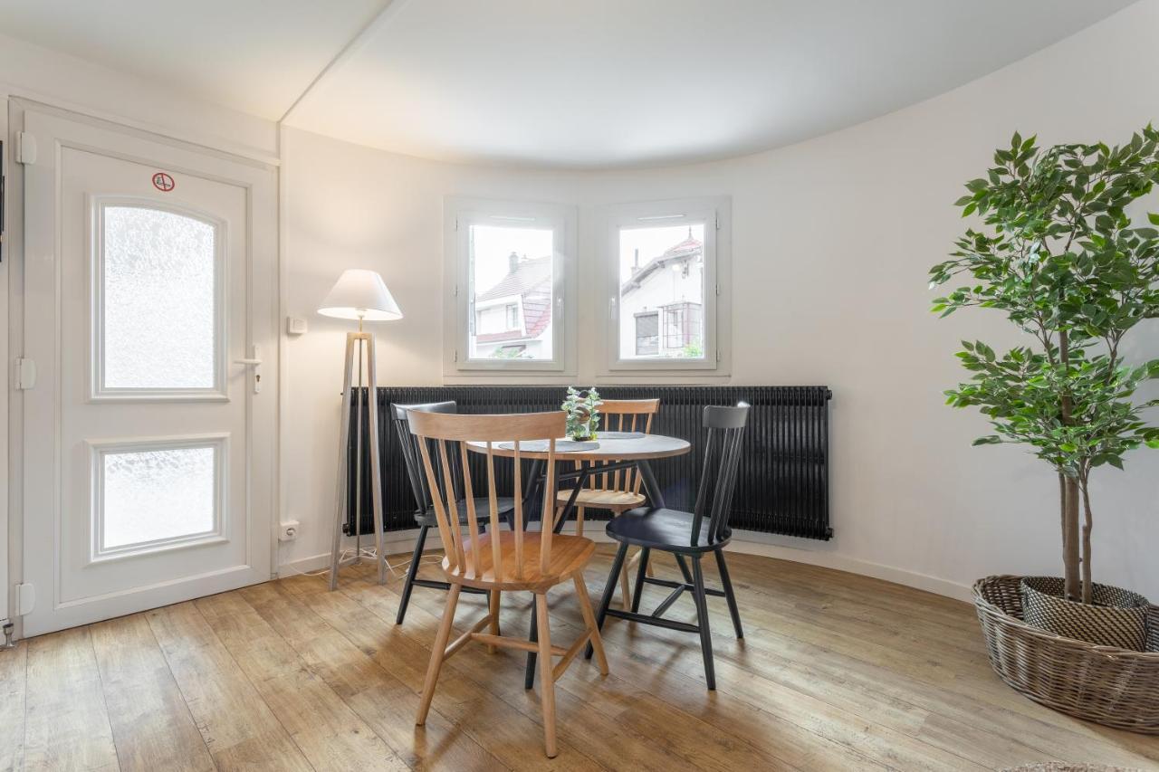 Le Grand Parilly Apartment Bron Exterior photo