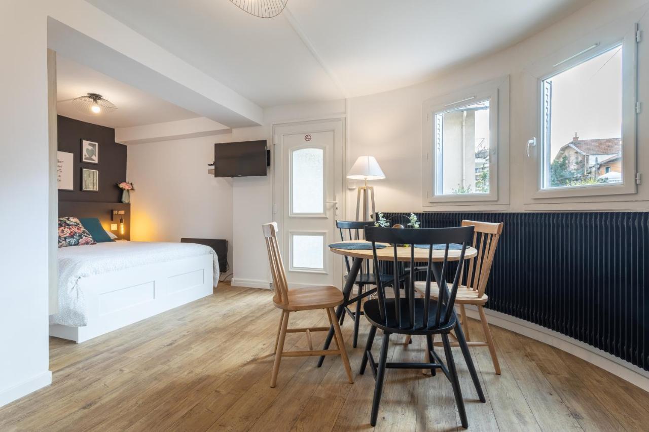 Le Grand Parilly Apartment Bron Exterior photo